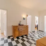 Palazzo Di Giustizia Bright דירה