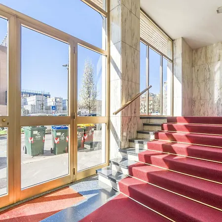 Palazzo Di Giustizia Bright דירה *
