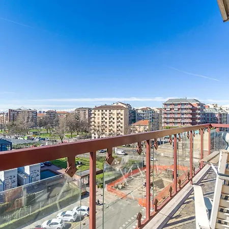 Palazzo Di Giustizia Bright