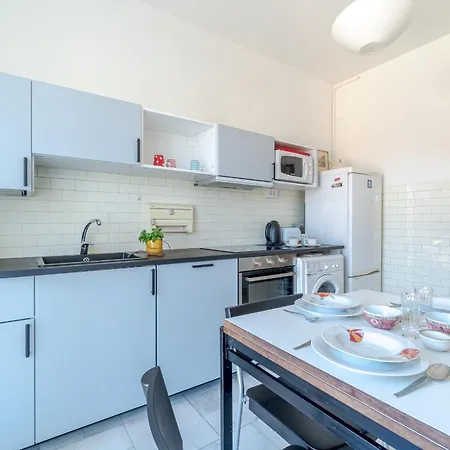 Palazzo Di Giustizia Bright *