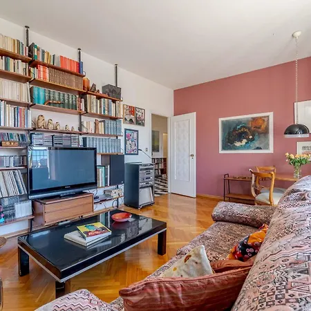 Palazzo Di Giustizia Bright